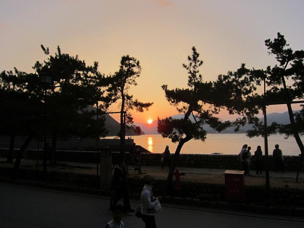 Hotel Sakuraya à Itsukushima Extérieur photo